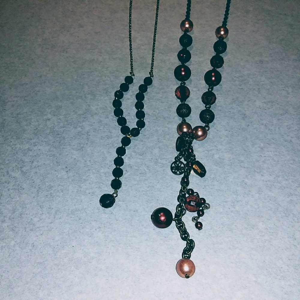 Necklace pair
